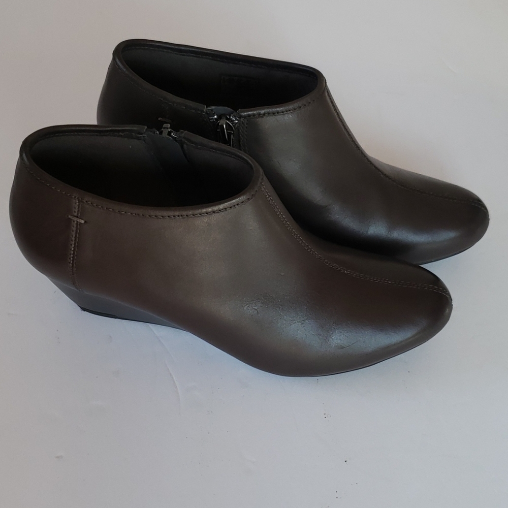 Clarks booties